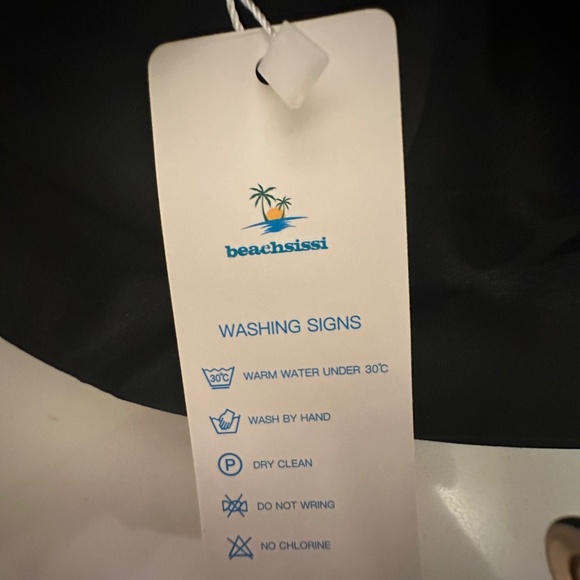 NWT-Beachsissi Black Ruffled Tankini-Size‎ Large - Picture 7 of 9